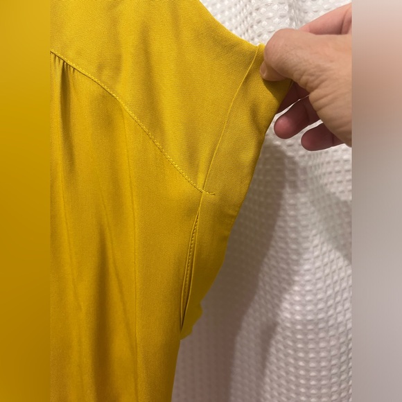 Rose + Olive Mustard Top Blouse XL - Picture 3 of 5